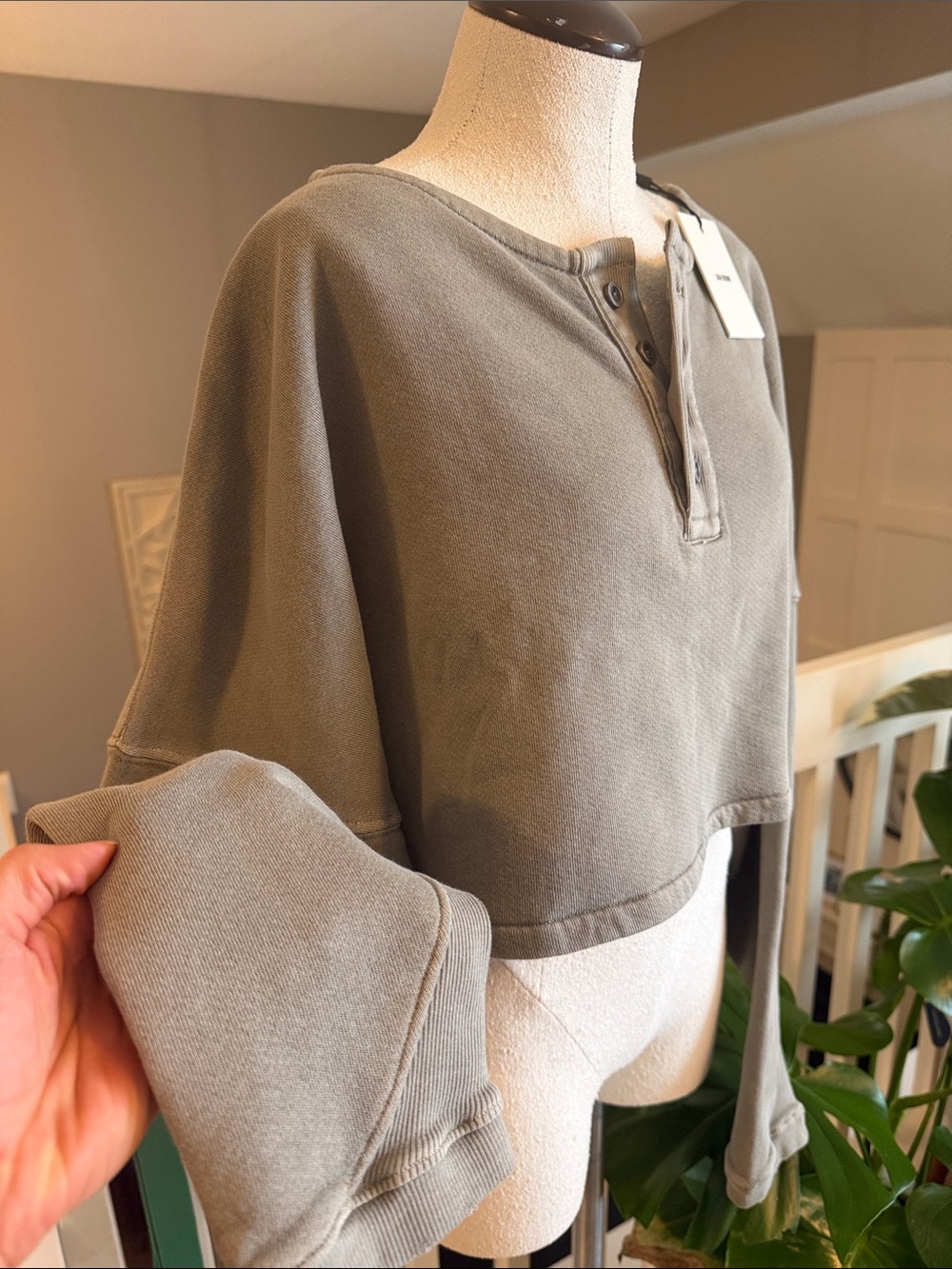 Joah Brown Cropped Henley Pullover - Olive Green - Picture 3 of 4